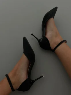 Alice stiletter sort