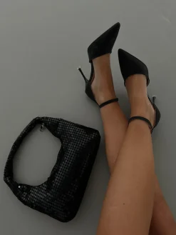 Alice stiletter sort