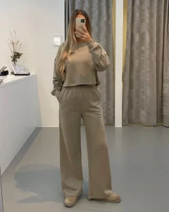 Alma sweatshirt lysebrun