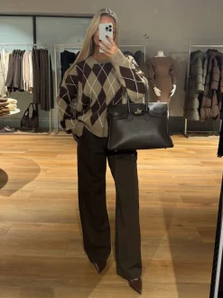 Amalie striktrøje brun