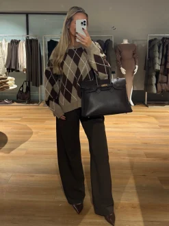 Amalie striktrøje brun