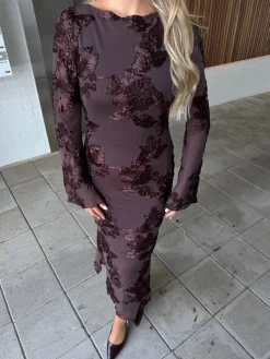 Bella kjole mørkebrun