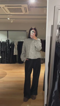 Daniella striktrøje lysegrå