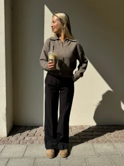 Elina striktrøje brun