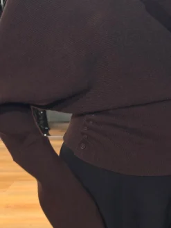 Ella striktrøje mørkebrun