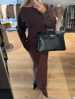 Jenny strikkjole mørkebrun