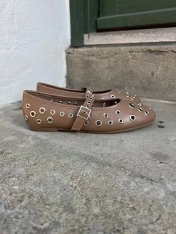 Kira ballerina lysebrun