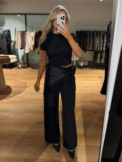 Lina tørklæde sort