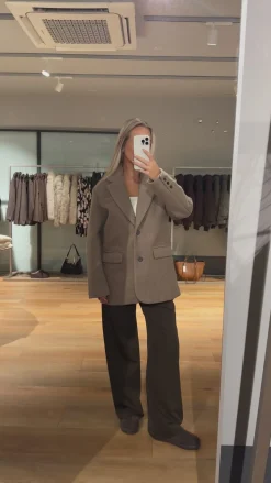 Macie trenchcoat lysebrun