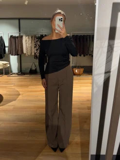 Malou bluse asymmetrisk sort