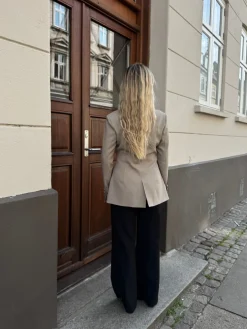 Naja blazer lysebrun