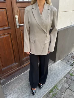 Naja blazer lysebrun
