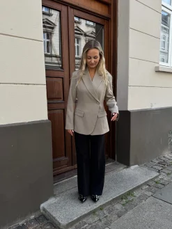 Naja blazer lysebrun